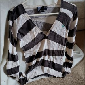 Volcom Brown and cream V neck light sweater. Size M. Excellent condition No stai